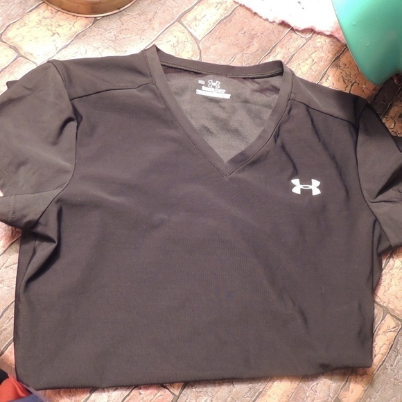 Under Armour black medium heat gear - Picture 1 of 2